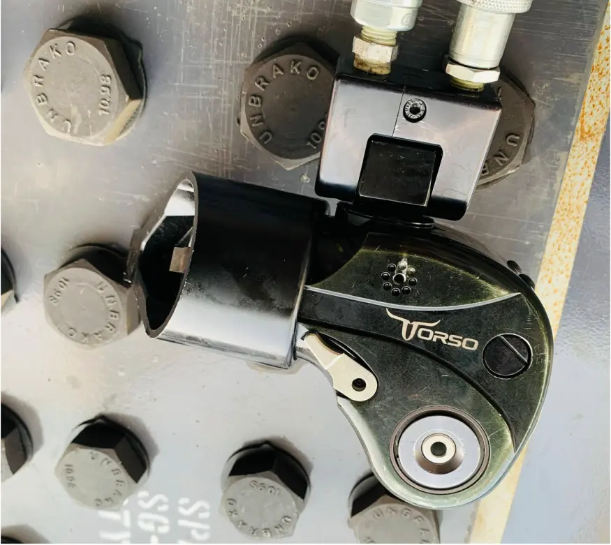 Bolt-Torquing-3.webp